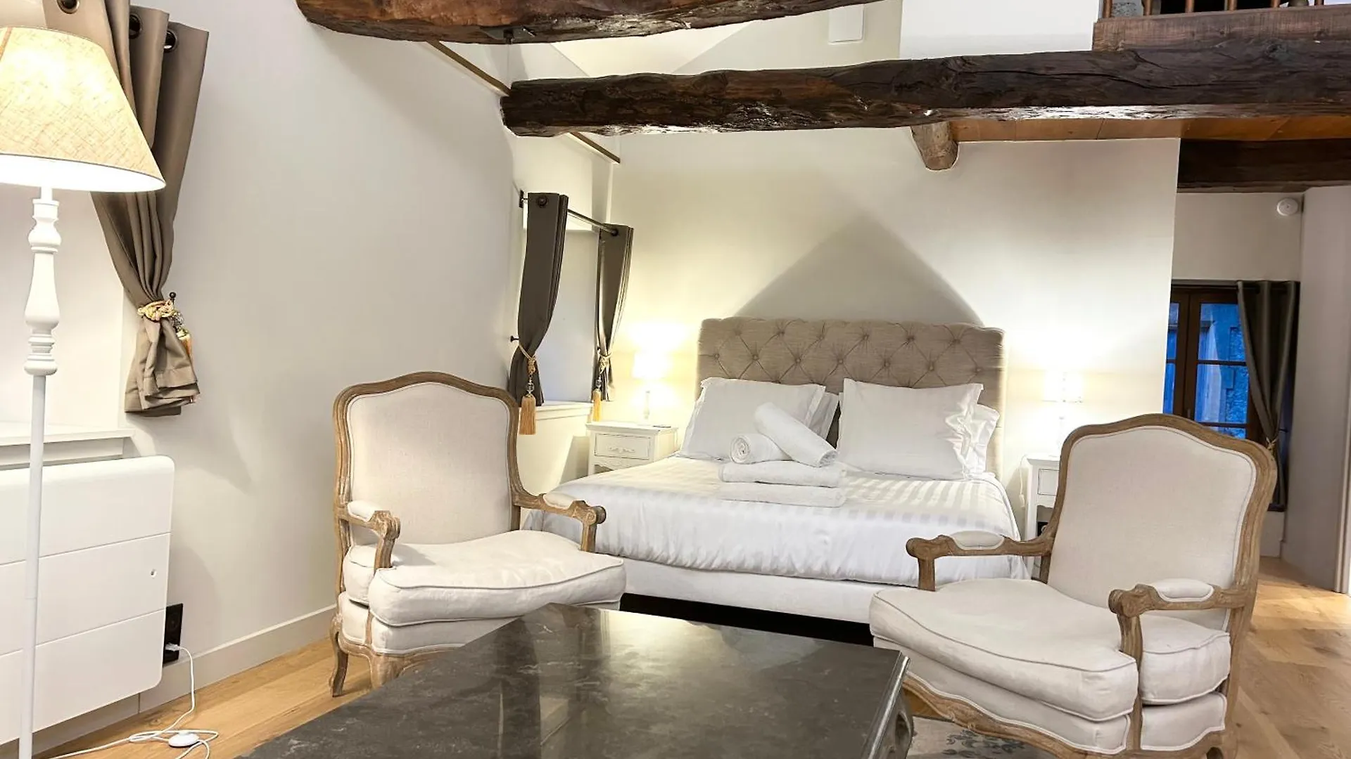 Chateau De La Rive - Suite Des Coteaux - Duplex 6 Personnes Cruet Bed & Breakfast